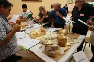 Concours Fromonval France dégustation jury en cours