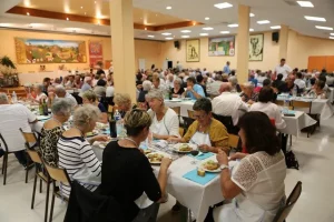 Concours Fromonval France salle repas ensemble