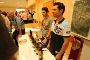 Concours Fromonval France stand vins dégustation